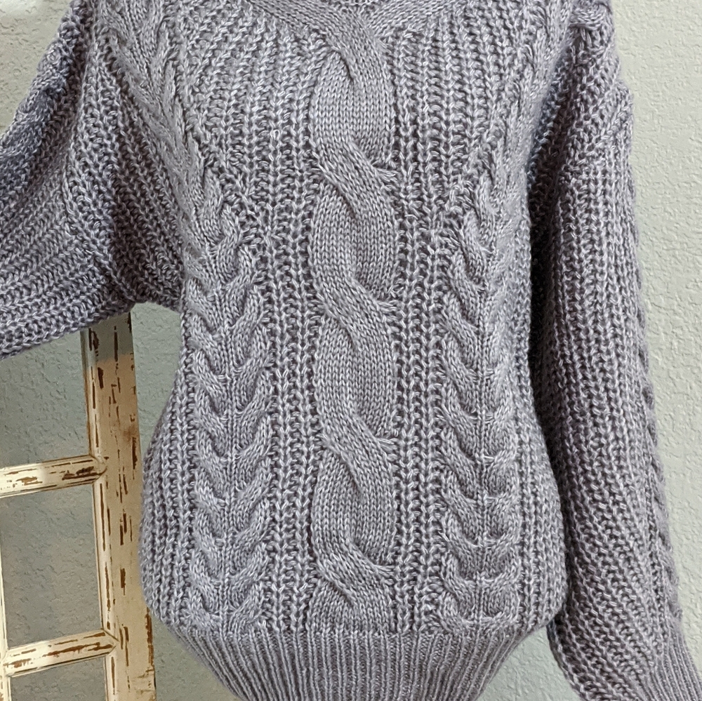 New Chunky Turtleneck Cable knit Sweater - Picture 3 of 7
